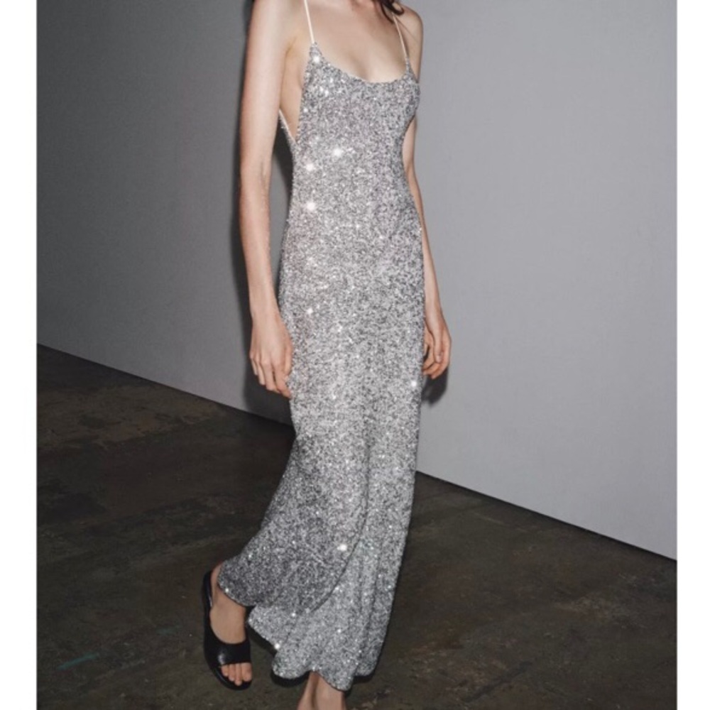 ZARA NWT Silver Sequin Evening Gown Large, super stretchy & elegant scoop neck 💎